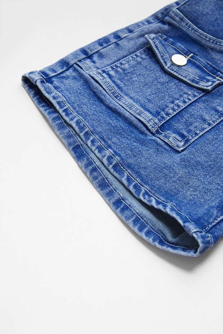 Wash Flap Pocket Front Mid Waist Denim Shorts