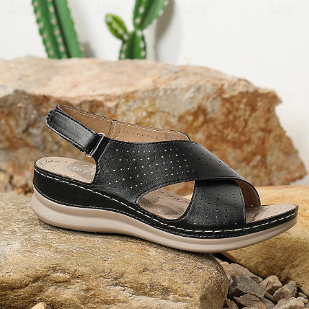 🔥Last Day 70% OFF - Women's Vacation Chunky Platform Classic Leather Sandals