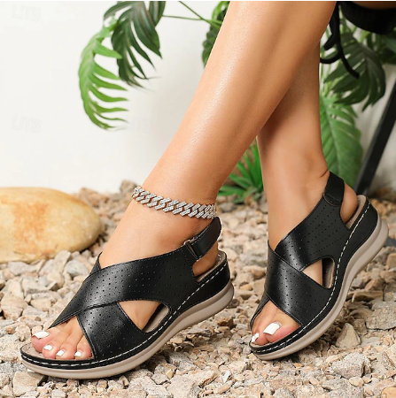🔥Last Day 70% OFF - Women's Vacation Chunky Platform Classic Leather Sandals