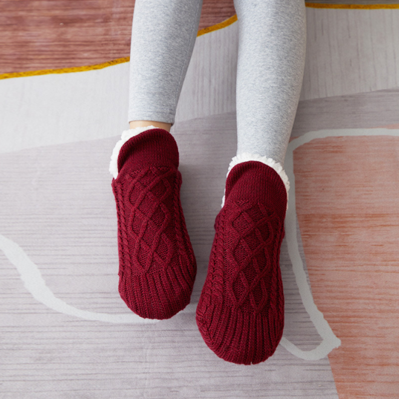 Aure Paris slipper-socks: Comfort and warmth for winter