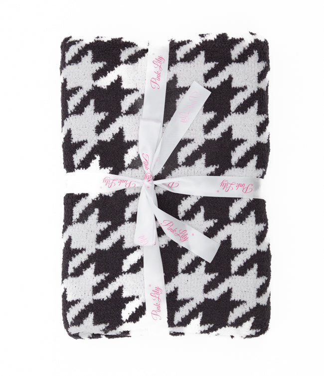 Make Me Believe Black Houndstooth Blanket DOORBUSTER