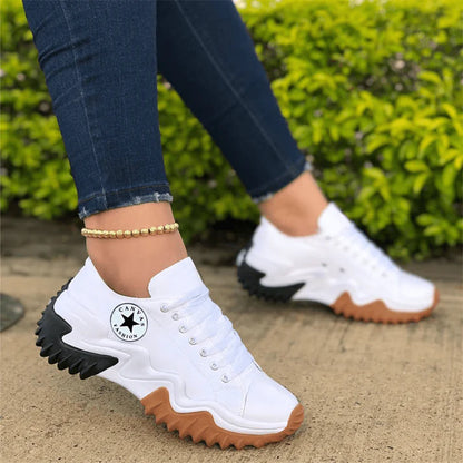 Eyelet Lace-up Contrast Paneled Muffin Sneakers