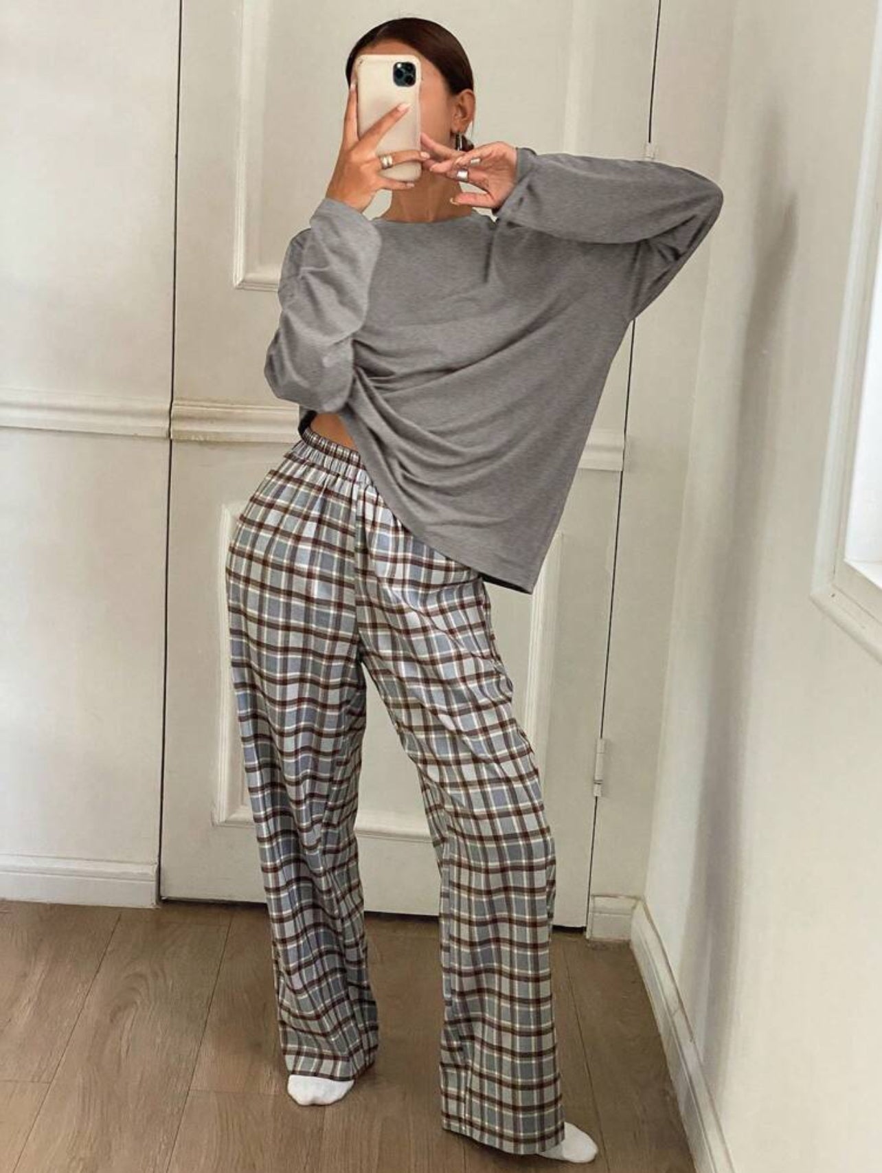 2 Piece Plaid Pants and Solid Top Pajama Lounge Set