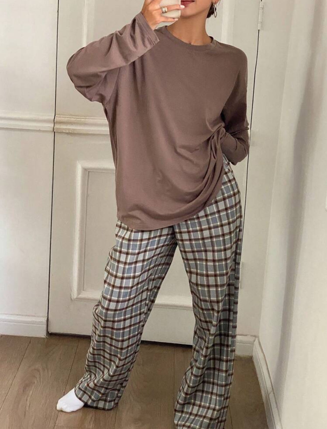 2 Piece Plaid Pants and Solid Top Pajama Lounge Set